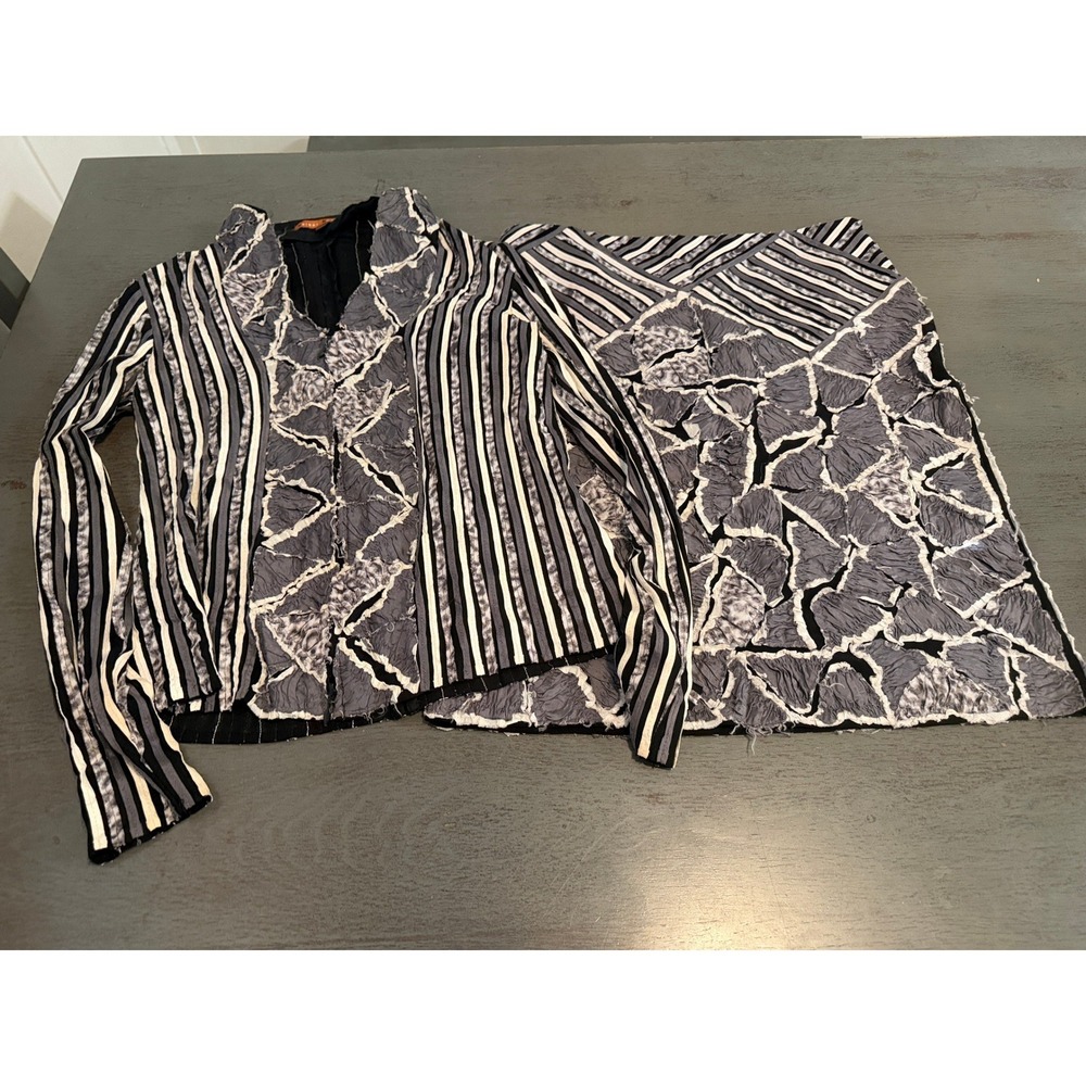 Kareer Koncept Skirt Suit Set Black Grey White Striped Patchwork Textured Size 8